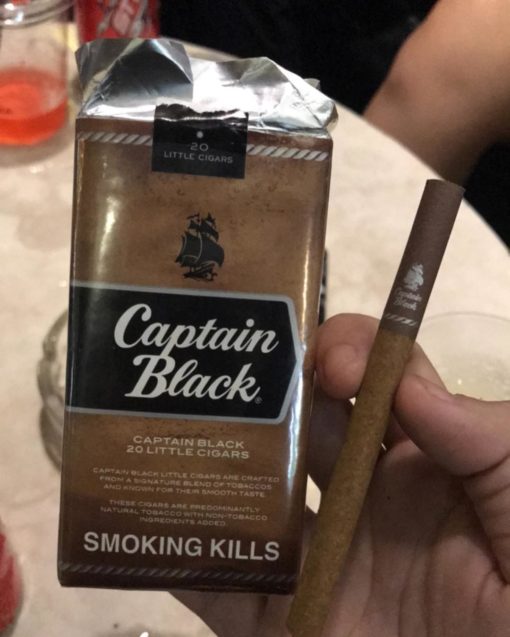 Captain Black Nâu